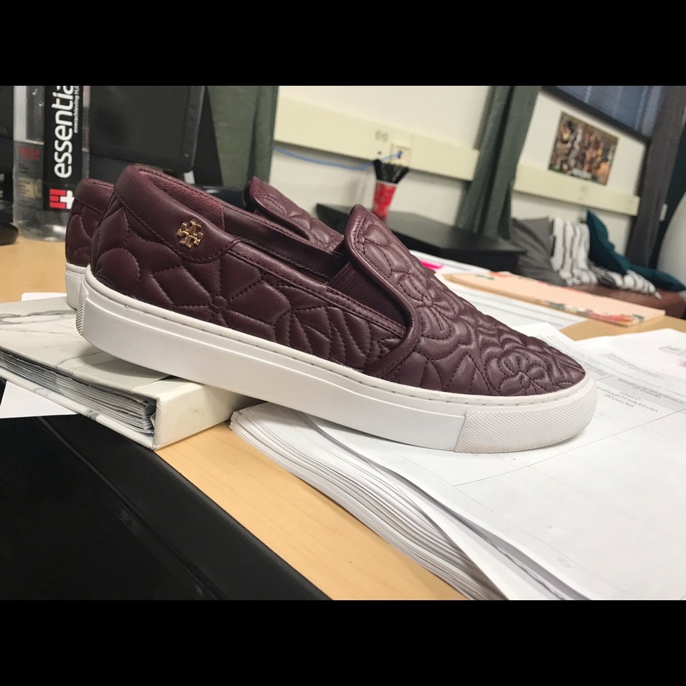 Tory Burch leather slip on sneaker maroon/burgundy